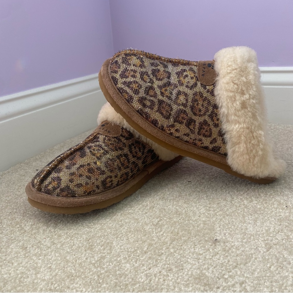 BearPaw Glittery Leopard Print Slippers